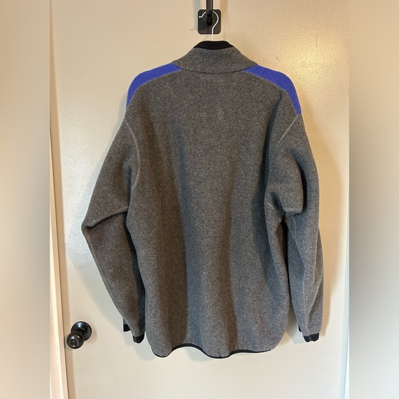 Vintage REI full zip grey and blue fleece jacket - Picture 6 of 6